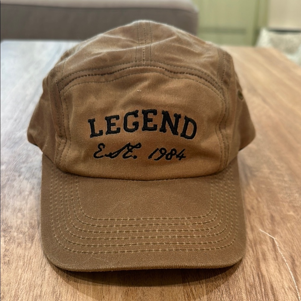 Brown waxed canvas cap